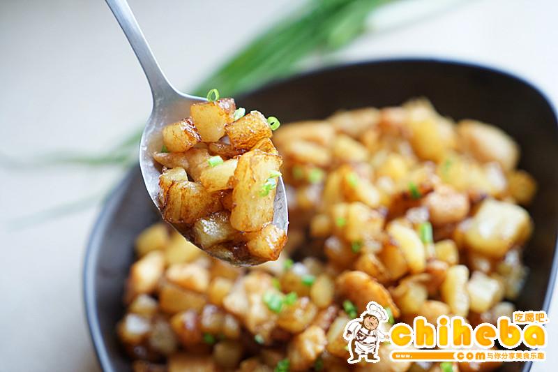 一道怎么做都好吃的干煎土豆鸡丁（红烧，咖喱，椒盐，孜然）的做法 步骤11